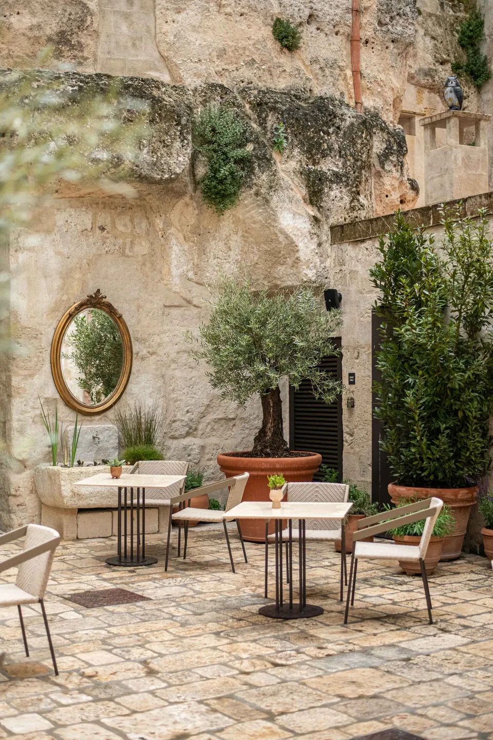 Vetera Matera — Il cortile tra pietra e verde