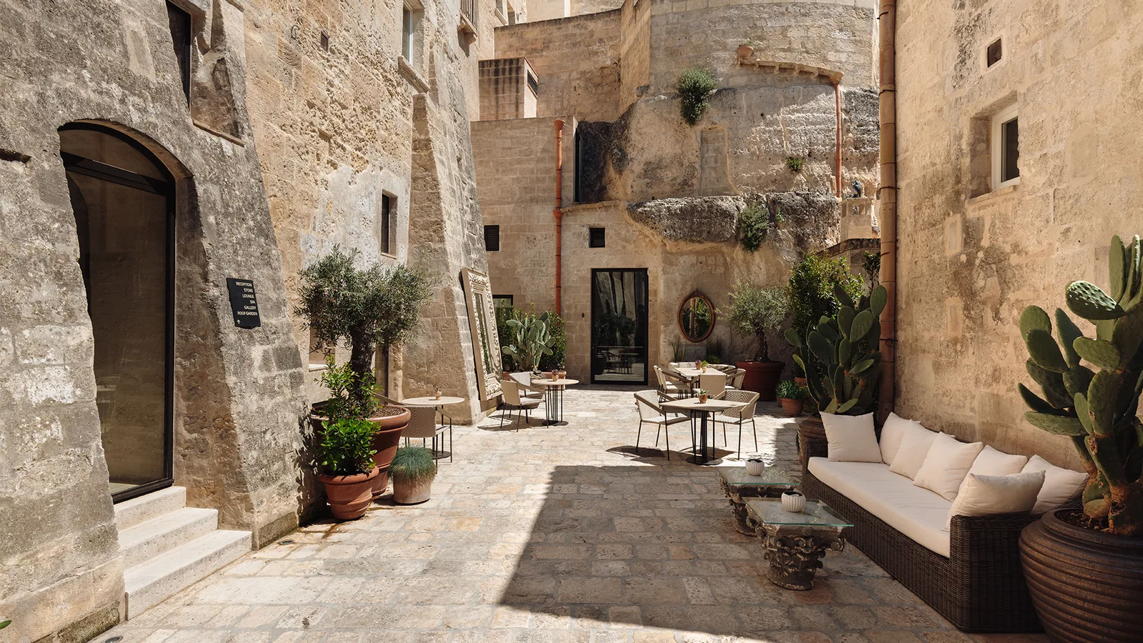 Foto per Vetera Matera debutta nella Guida con Due Chiavi MICHELIN